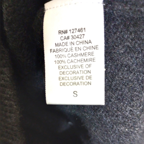 Wildfox Cashmere Heart Embroidered Gray Sweater - Picture 4 of 5